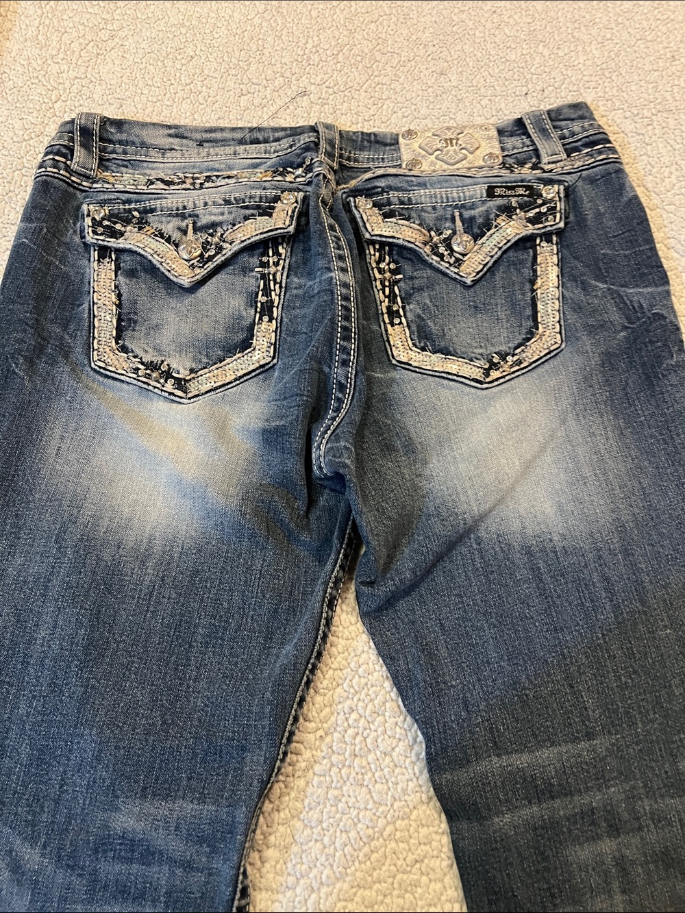 MISS ME MID-Rise Easy cropped Jeans - Picture 11 of 12
